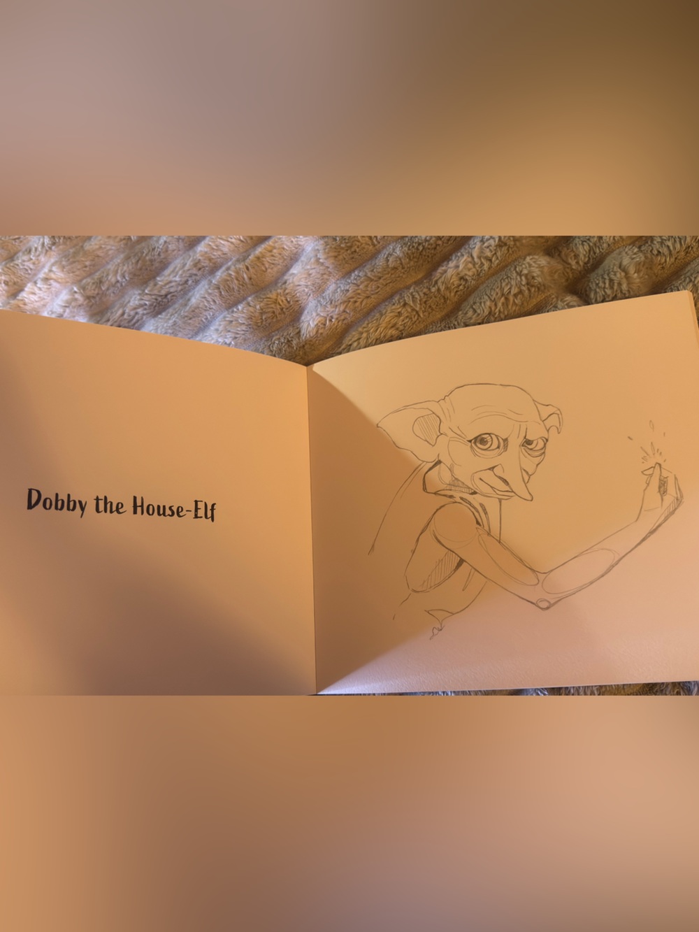 Warner Bros. Harry Potter Watercolor Magic Book - Picture 5 of 7